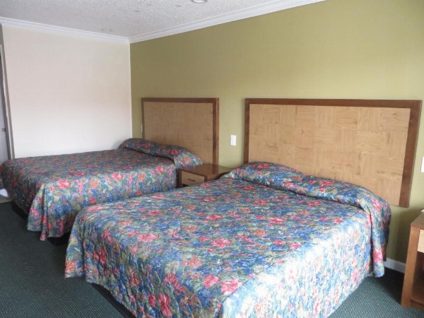 National Inn Garden Grove image 6